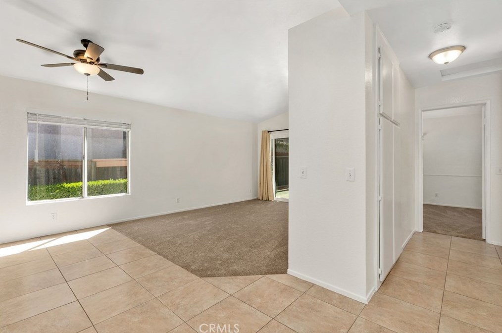 14131 Long View Dr, Fontana CA  92337-8362 exterior