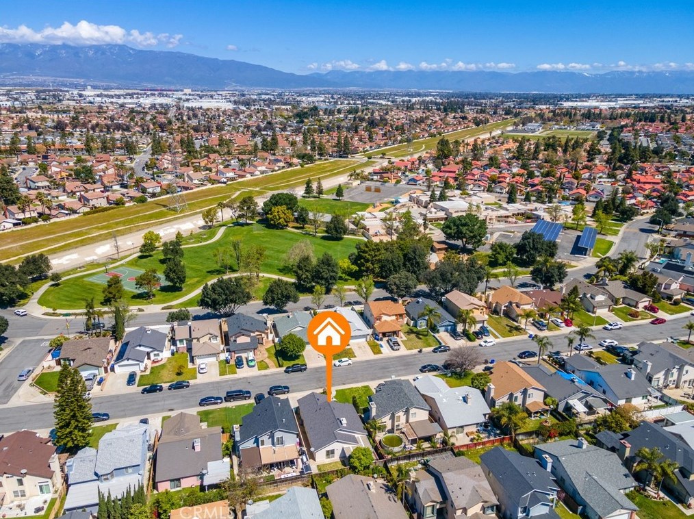 14131 Long View Dr, Fontana CA  92337-8362 exterior