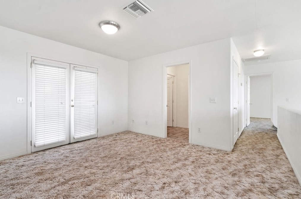 5423 Elm Ave, San Bernardino CA  92404-2938 exterior