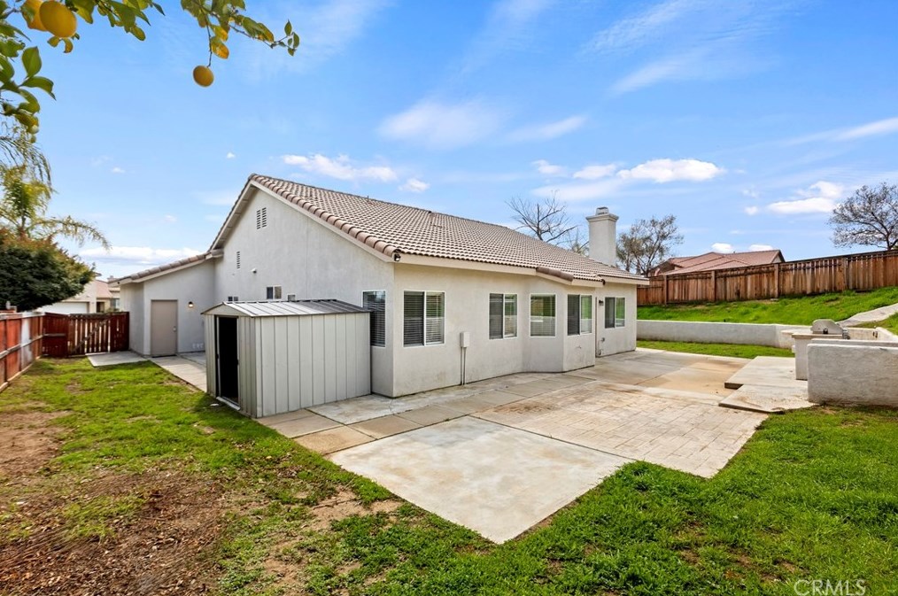26200 Dunbar Ct, Moreno Valley, CA 92555-1869