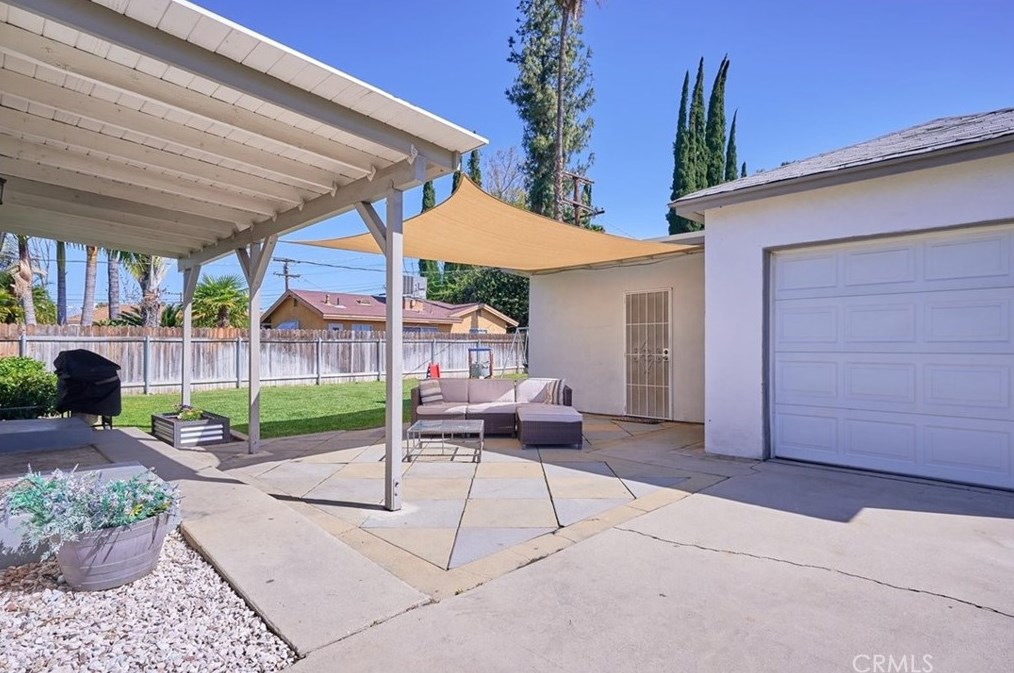 3469 Verde St, Riverside CA  92504-3774 exterior