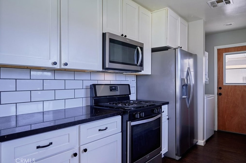 3469 Verde St, Riverside CA  92504-3774 exterior