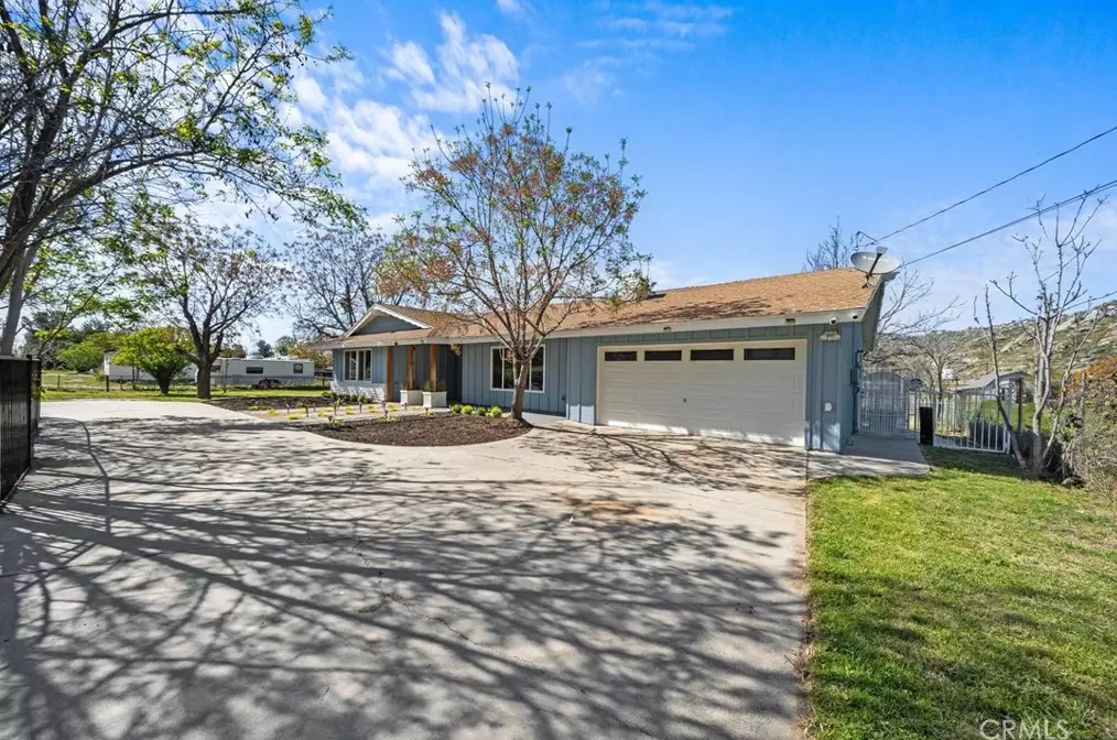 32020 Allen Ave, Hemet, CA 92545-9523
