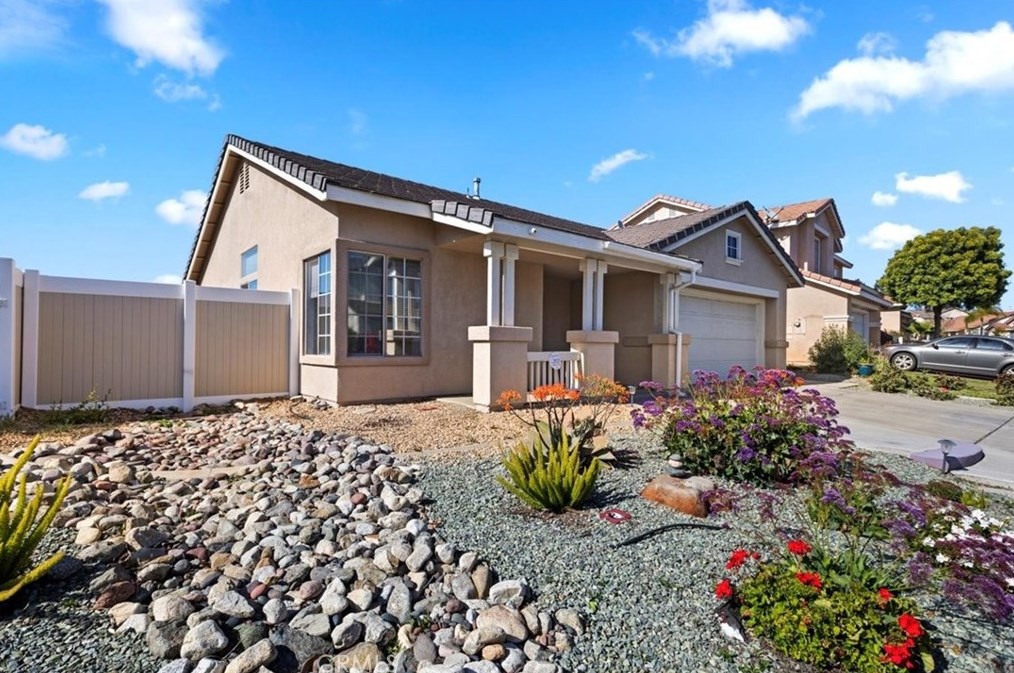 5175 Melbourne Pl, Riverside, CA 92508-6053