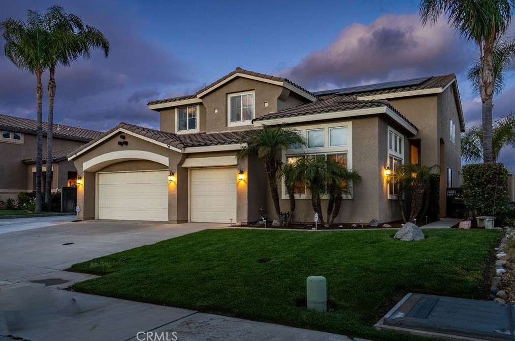 8424 Orchard Park Dr, Riverside CA  92508-2978 exterior