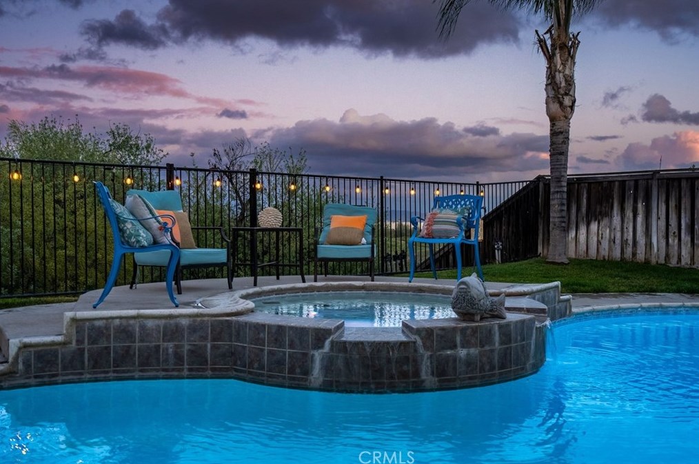 8424 Orchard Park Dr, Riverside CA  92508-2978 exterior