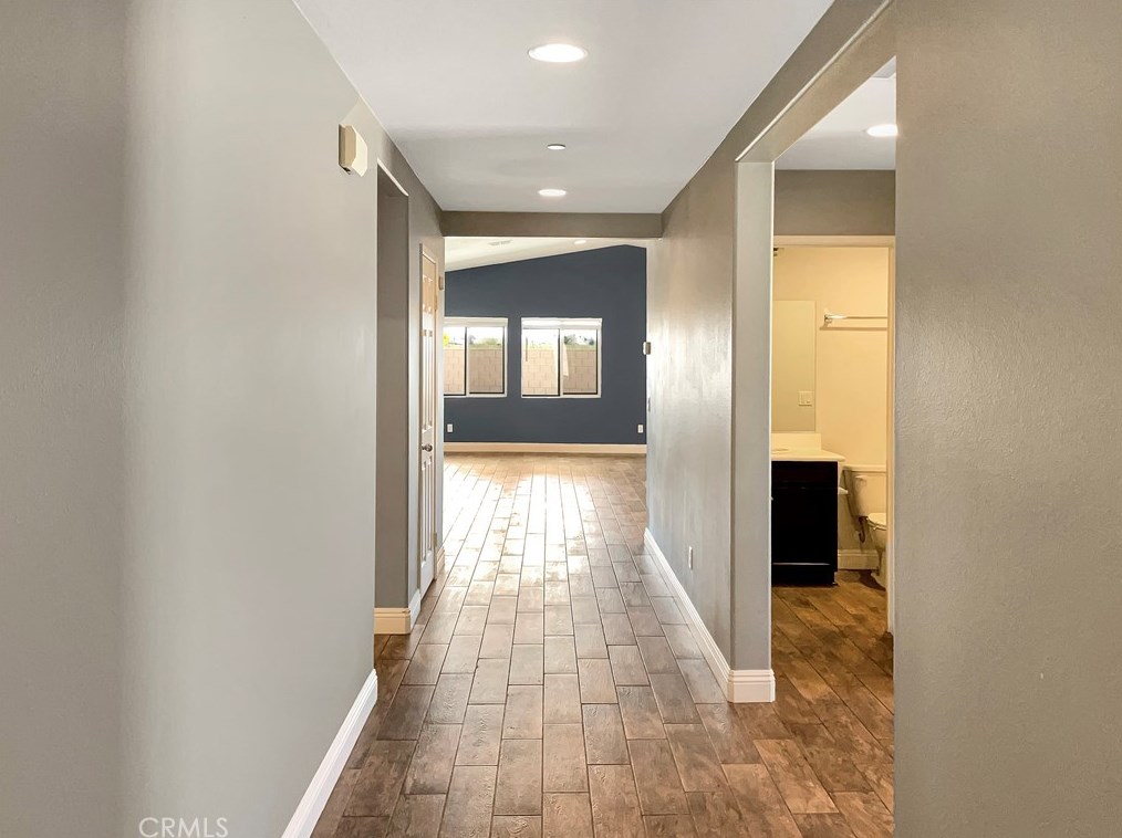 11575 Crest Dr, El Mirage, CA 92301