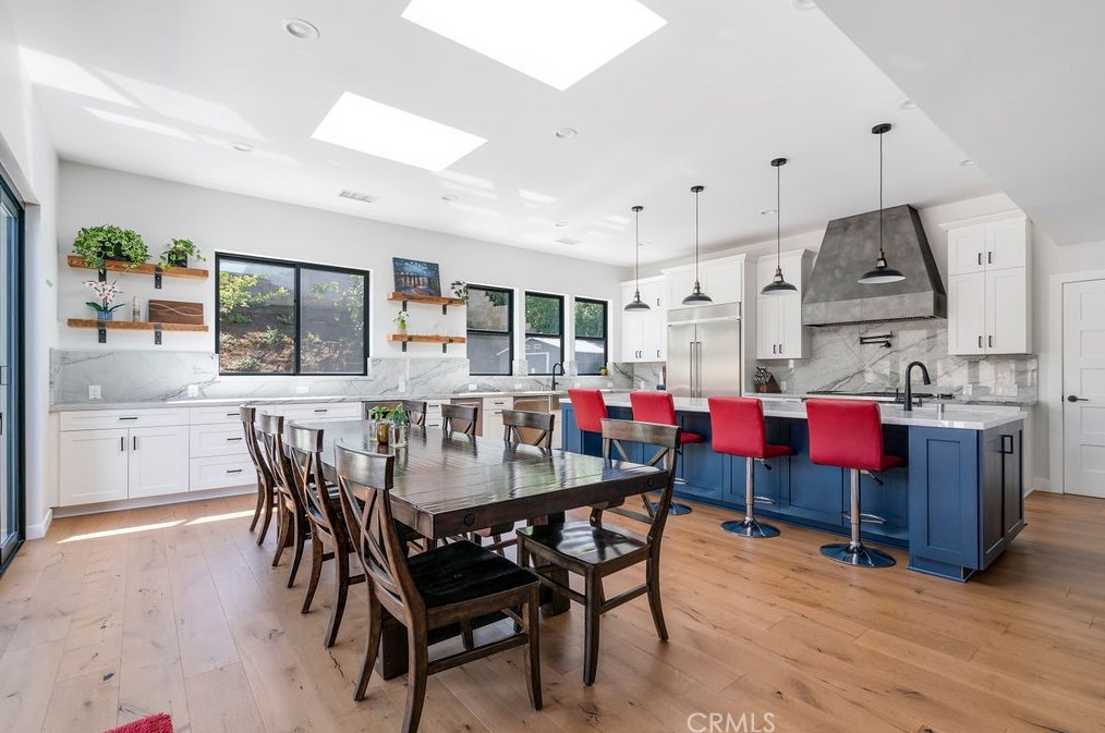 17042 Courtney Ln, Huntington Beach, CA 92649-4231