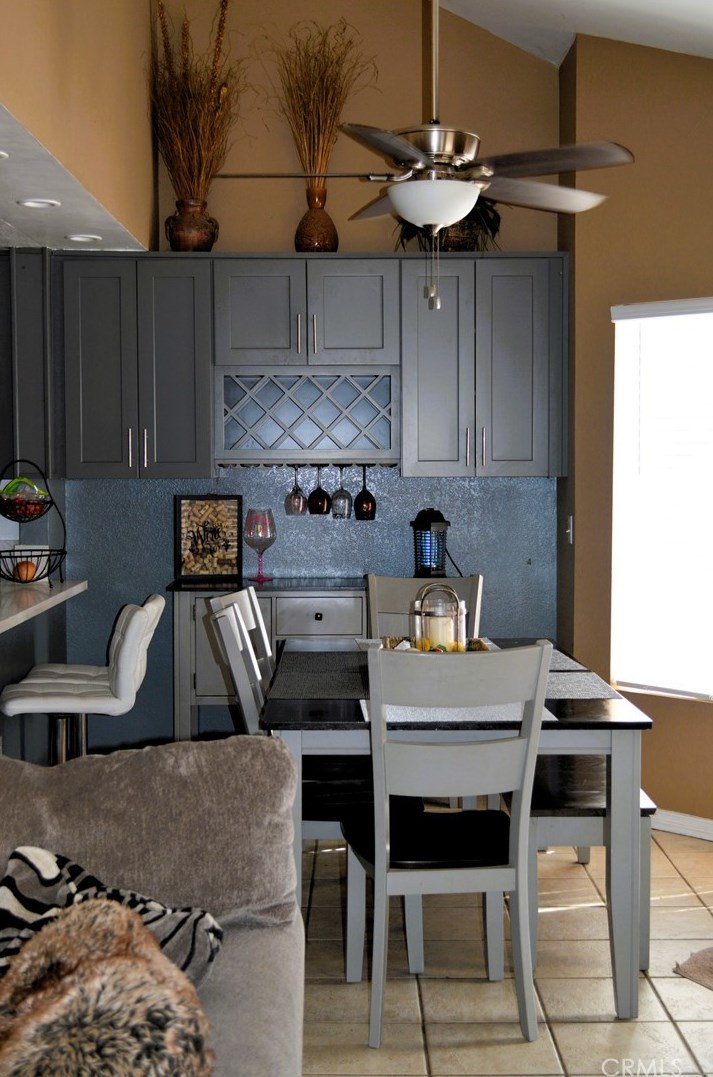 6153 Darcee Dr, Riverside CA  92509-6273 exterior