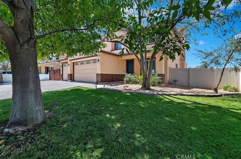 624 Wildrose Cir, San Jacinto, CA 92582