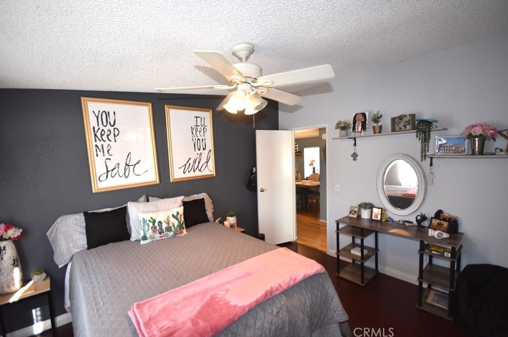 25350 Santiago Dr, Moreno Valley CA 92551-1323 exterior