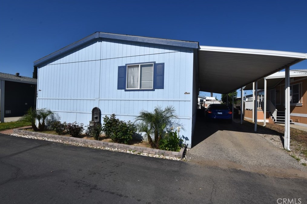 25350 Santiago Dr #186, Moreno Valley, CA 92551
