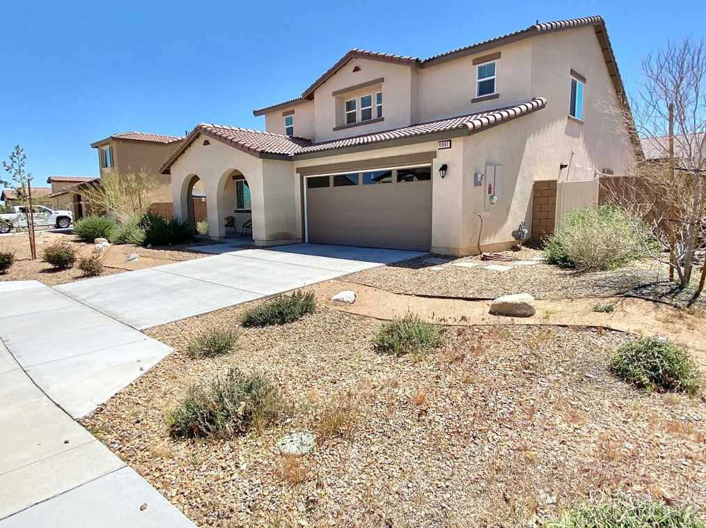 11961 Sierra Rd, Victorville, CA 92392