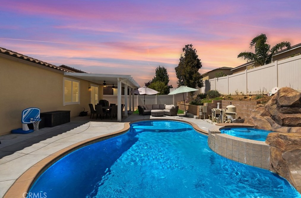 1466 Yarrow Ln, Beaumont, CA 92223