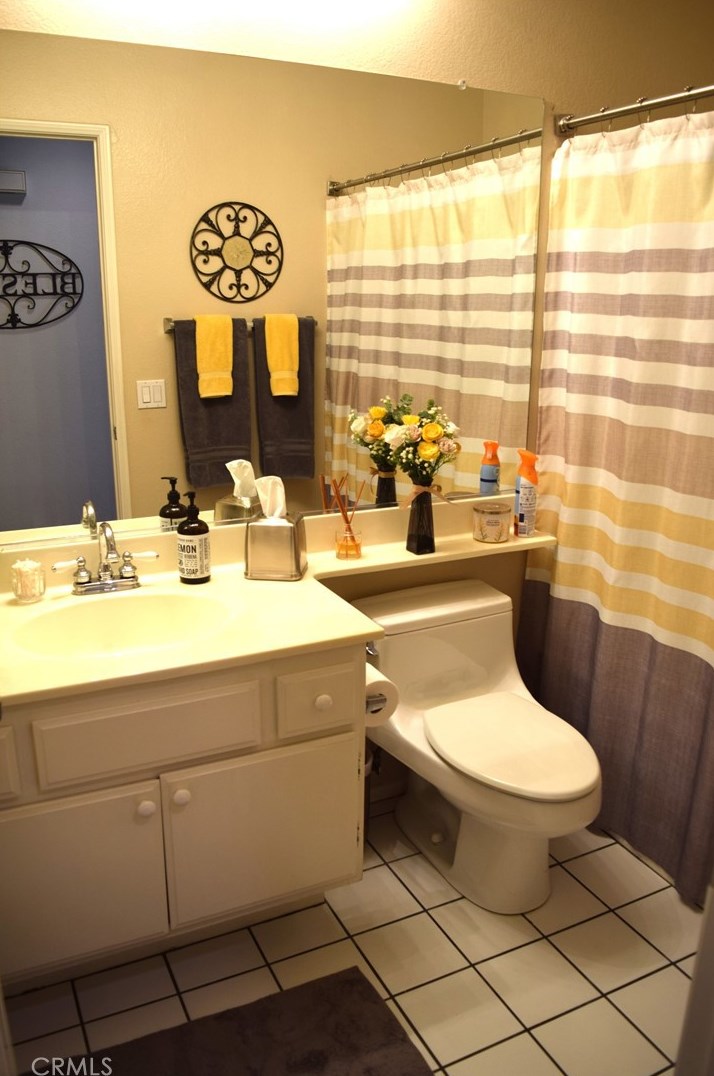 163 Cape Elizabeth Way, Riverside CA  92506-6180 exterior