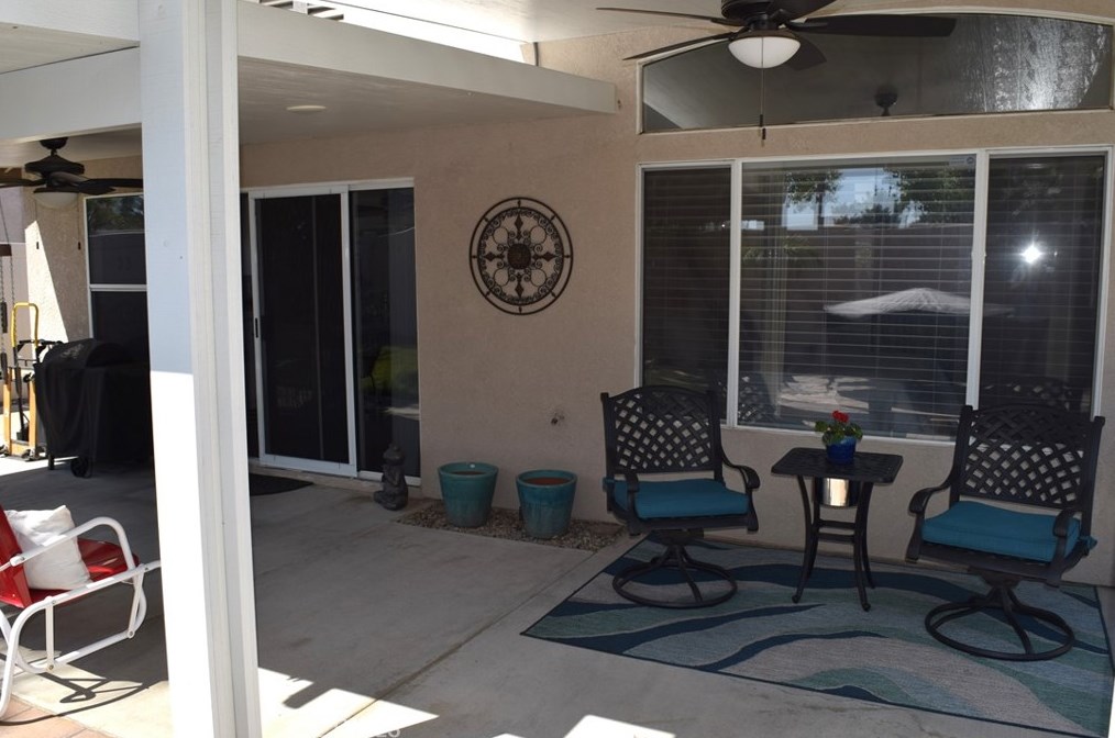 163 Cape Elizabeth Way, Riverside CA  92506-6180 exterior