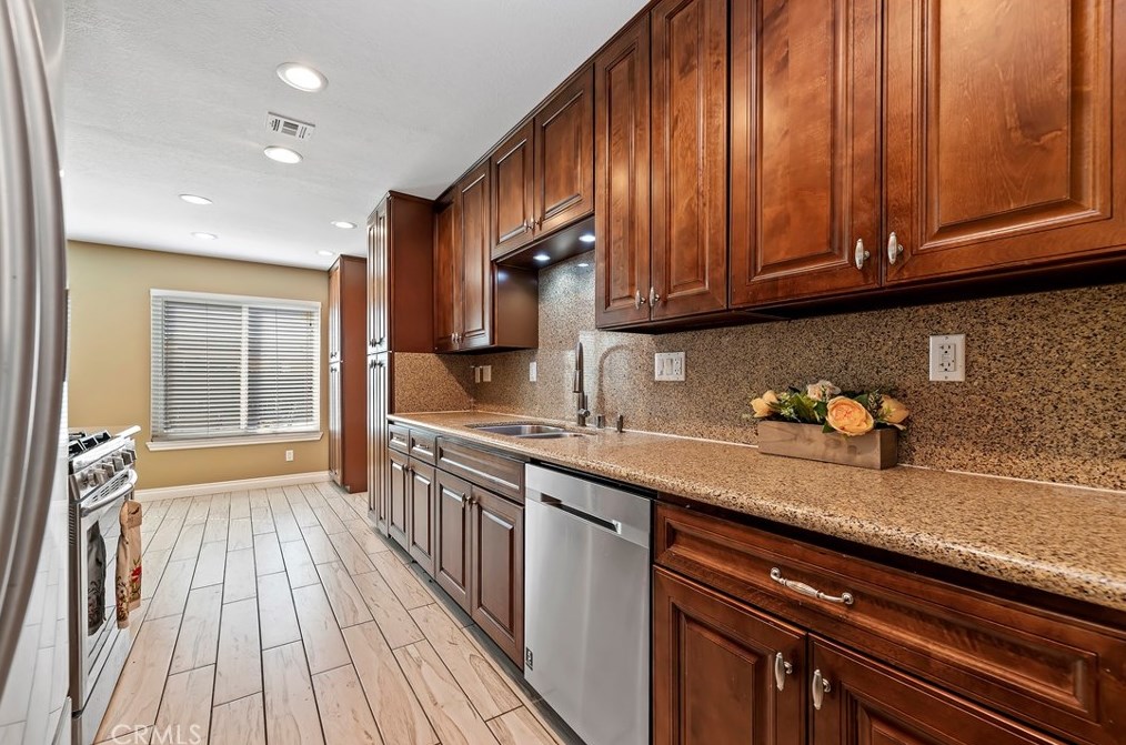 25671 Beeja Ct, Moreno Valley CA  92553-6846 exterior