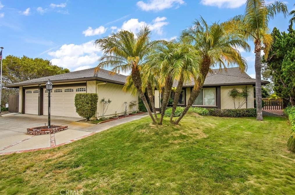 4569 Dunhill Ct, Oceanside, CA 92056-4904
