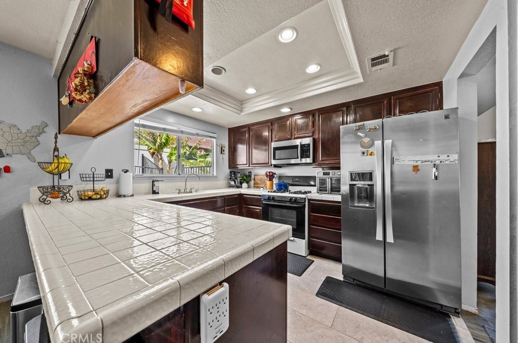 19988 Promenade Cir, Riverside CA  92508-3248 exterior
