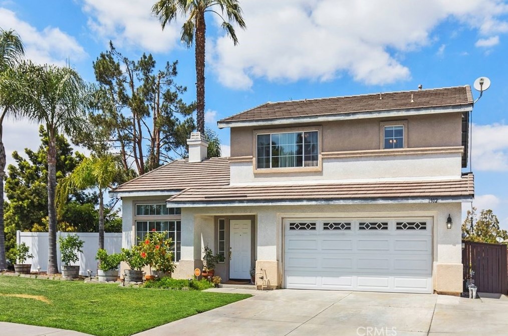 1502 Prestwick Dr, Riverside CA  92507-8447 exterior