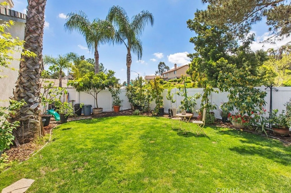 1502 Prestwick Dr, Riverside CA  92507-8447 exterior