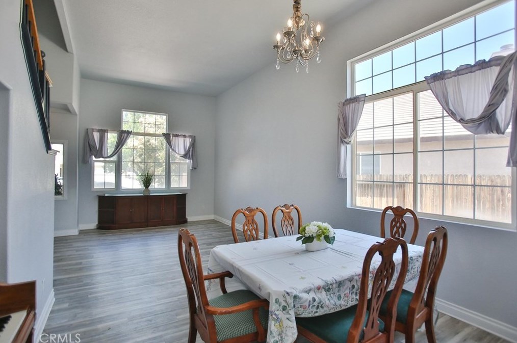 13269 Via Del Lago, Victorville CA  92392-8634 exterior