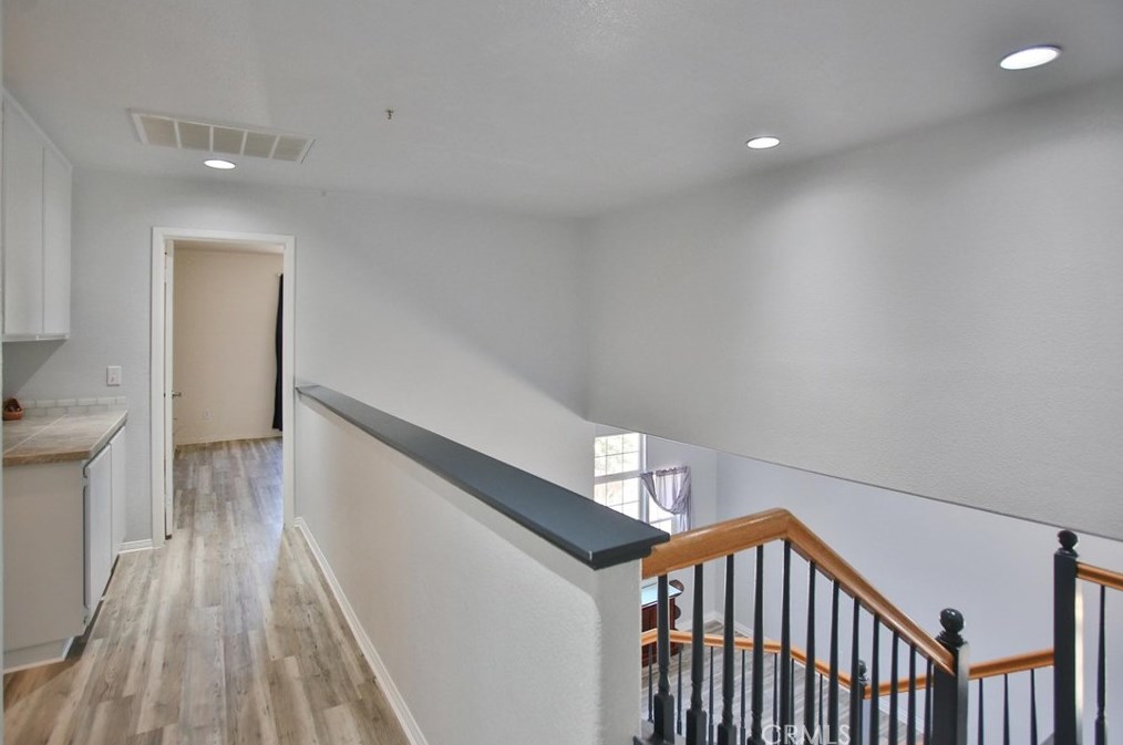 13269 Via Del Lago, Victorville CA  92392-8634 exterior