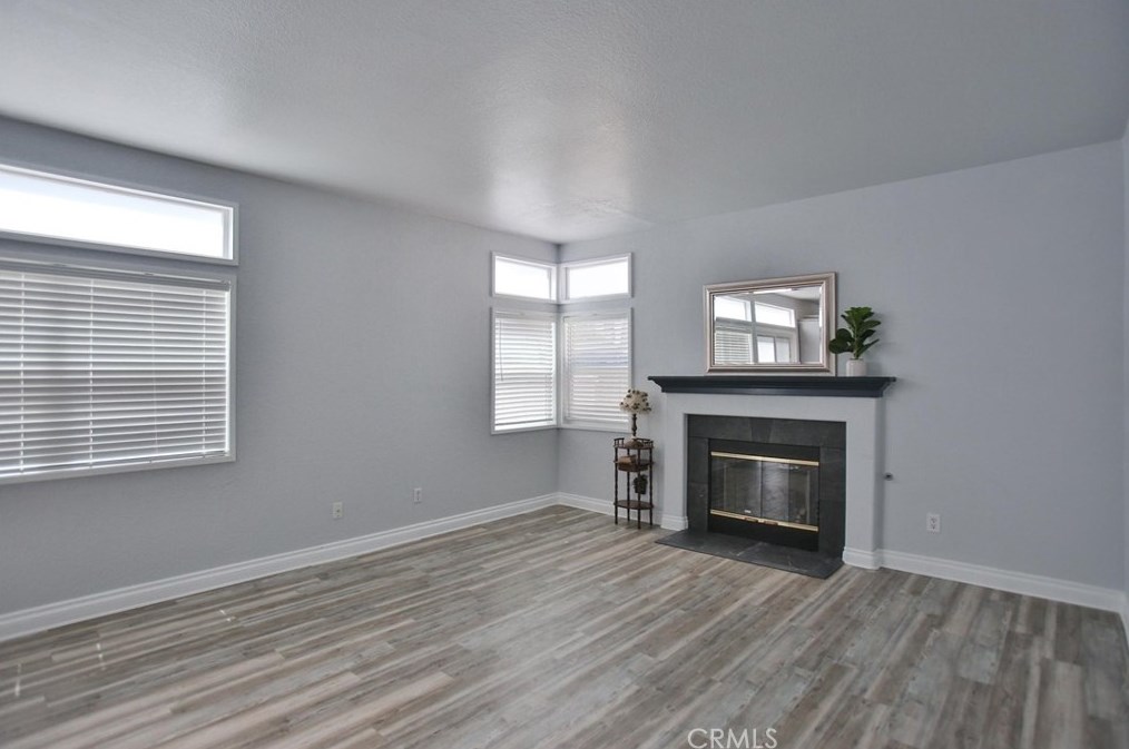 13269 Via Del Lago, Victorville CA  92392-8634 exterior