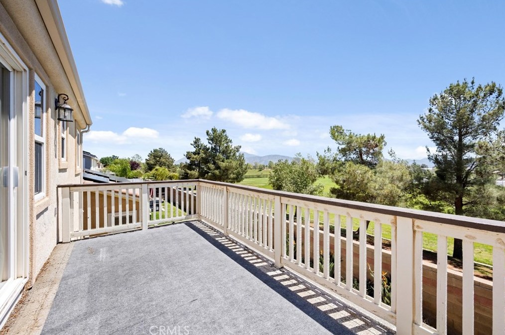 1527 Polaris Ln, Beaumont CA  92223-7802 exterior