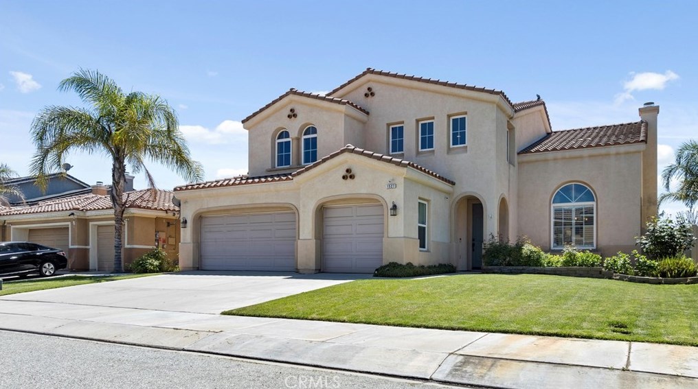 1527 Polaris Ln, Beaumont CA  92223-7802 exterior