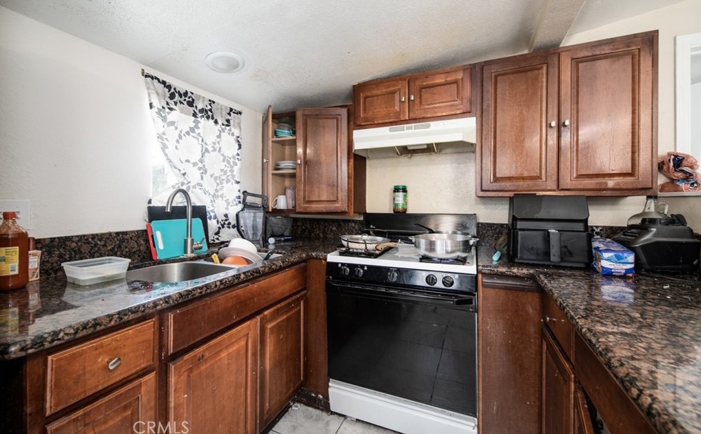 543 41 St, San Bernardino CA  92407-3569 exterior