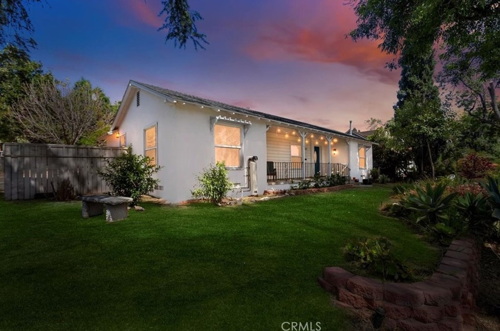 3887 Redwood Dr, Riverside, CA 92501-3148