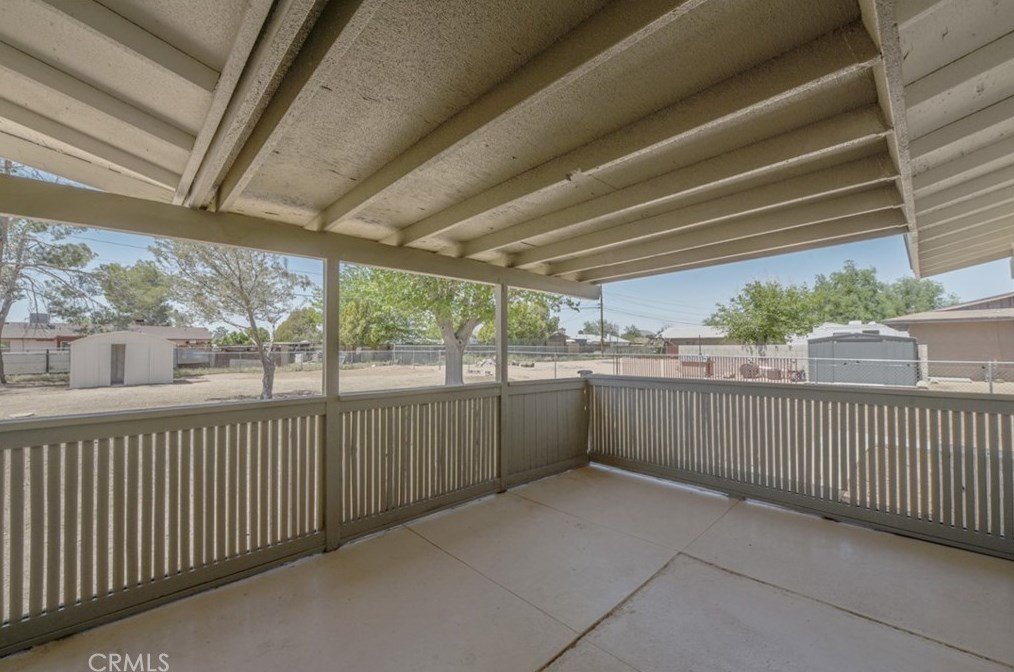 14576 Temecula Rd, Apple Valley CA  92307-4186 exterior