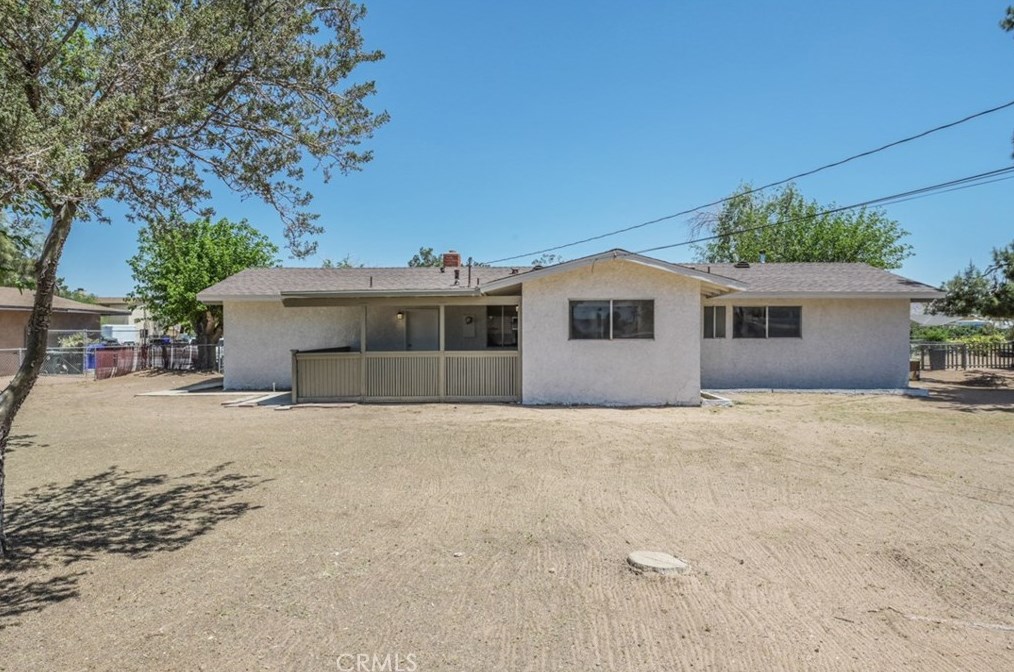 14576 Temecula Rd, Apple Valley CA  92307-4186 exterior