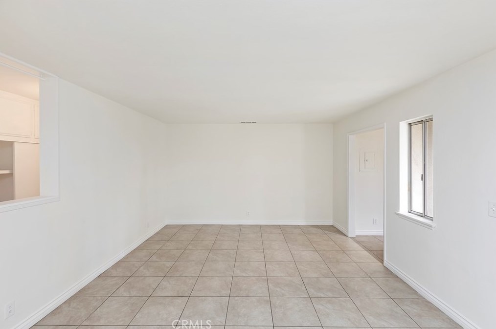 4055 Mt Vernon Ave, Riverside CA  92507-4805 exterior