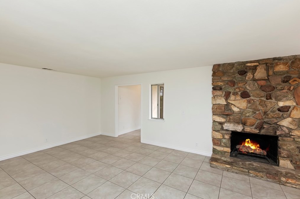 4055 Mt Vernon Ave, Riverside CA  92507-4805 exterior