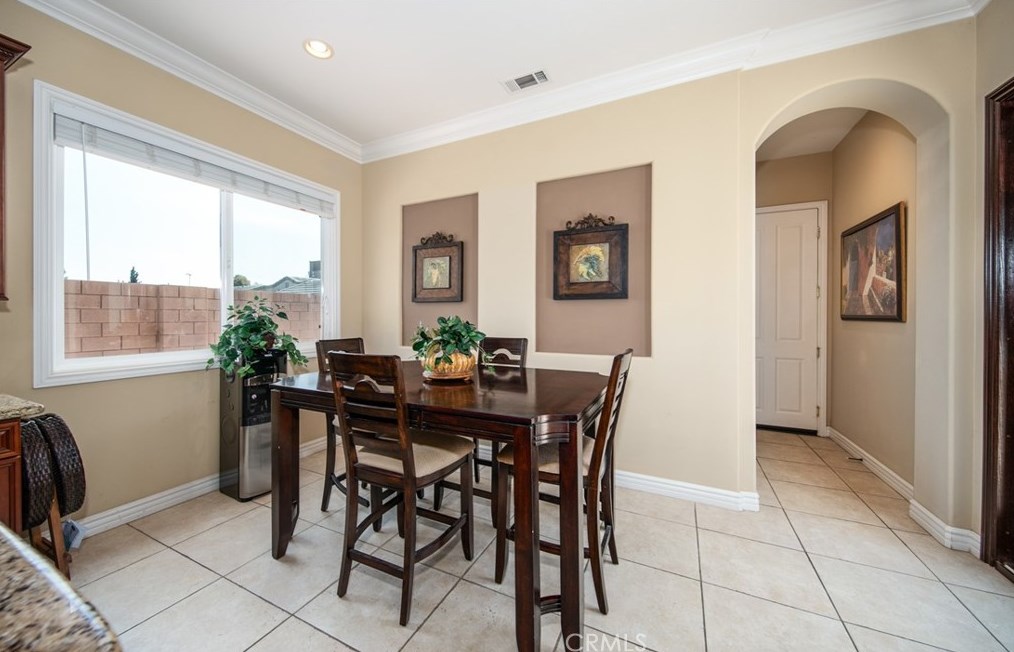 944 Pennsylvania Ave, Beaumont CA  92223-2407 exterior