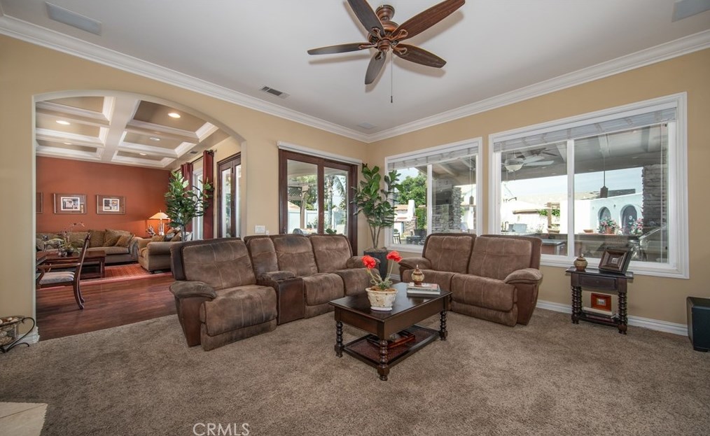 944 Pennsylvania Ave, Beaumont CA  92223-2407 exterior