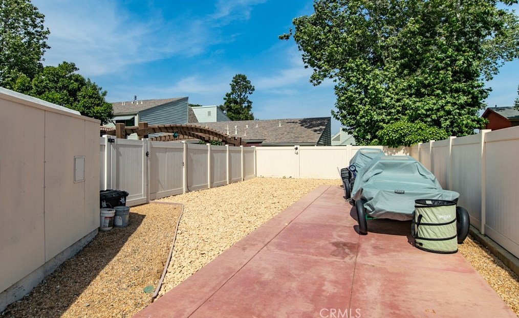 944 Pennsylvania Ave, Beaumont CA  92223-2407 exterior