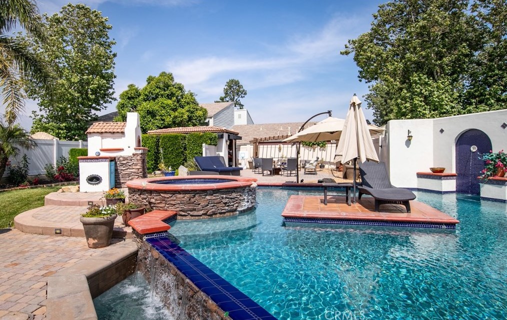 944 Pennsylvania Ave, Beaumont CA  92223-2407 exterior