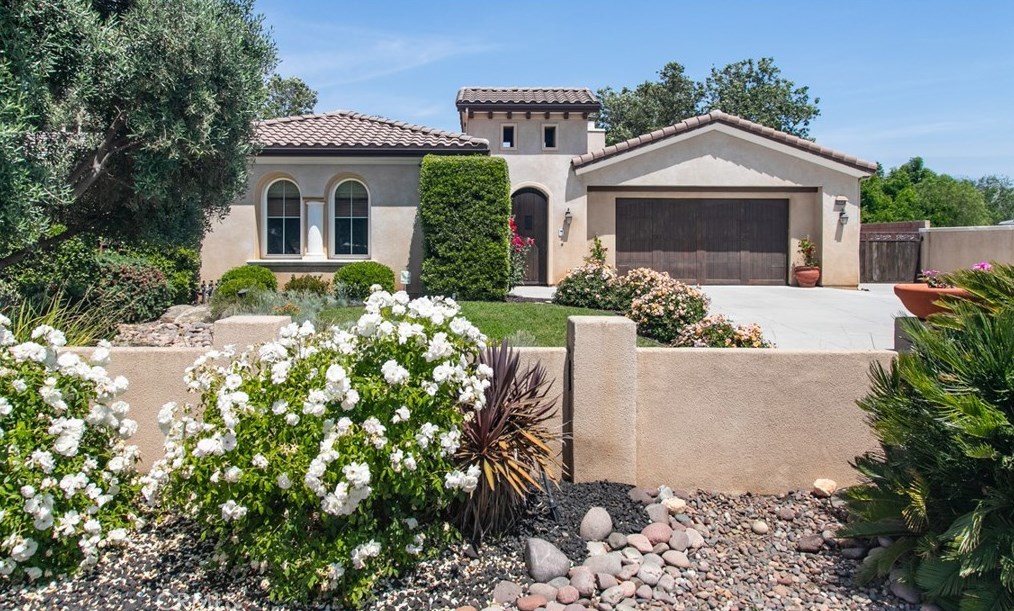 944 Pennsylvania Ave, Beaumont CA  92223-2408 exterior