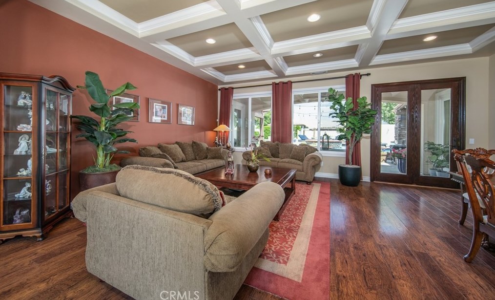 944 Pennsylvania Ave, Beaumont CA  92223-2407 exterior