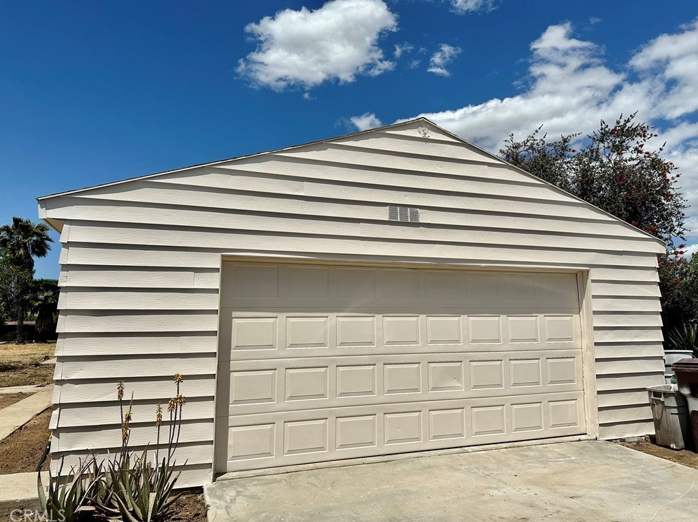 28694 Nuevo Valley Dr, Lakeview, CA 92567