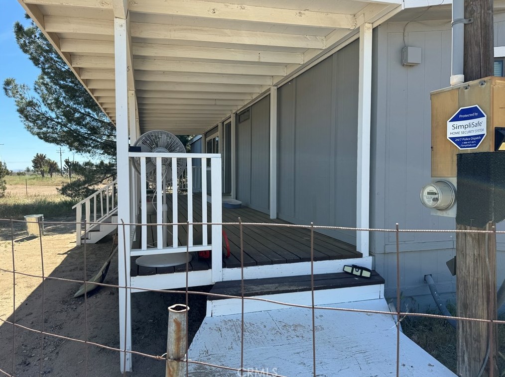 6305 Daisy Ln, Phelan, CA 92371-7401
