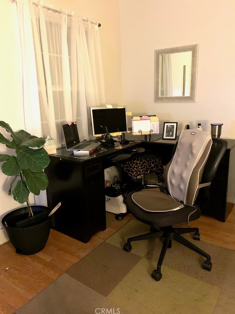 721 Hollowell St, Ontario CA  91762-3305 exterior