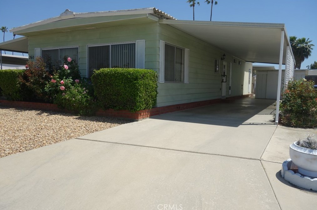 760 San Mateo Cir, Hemet, CA 92543-6810