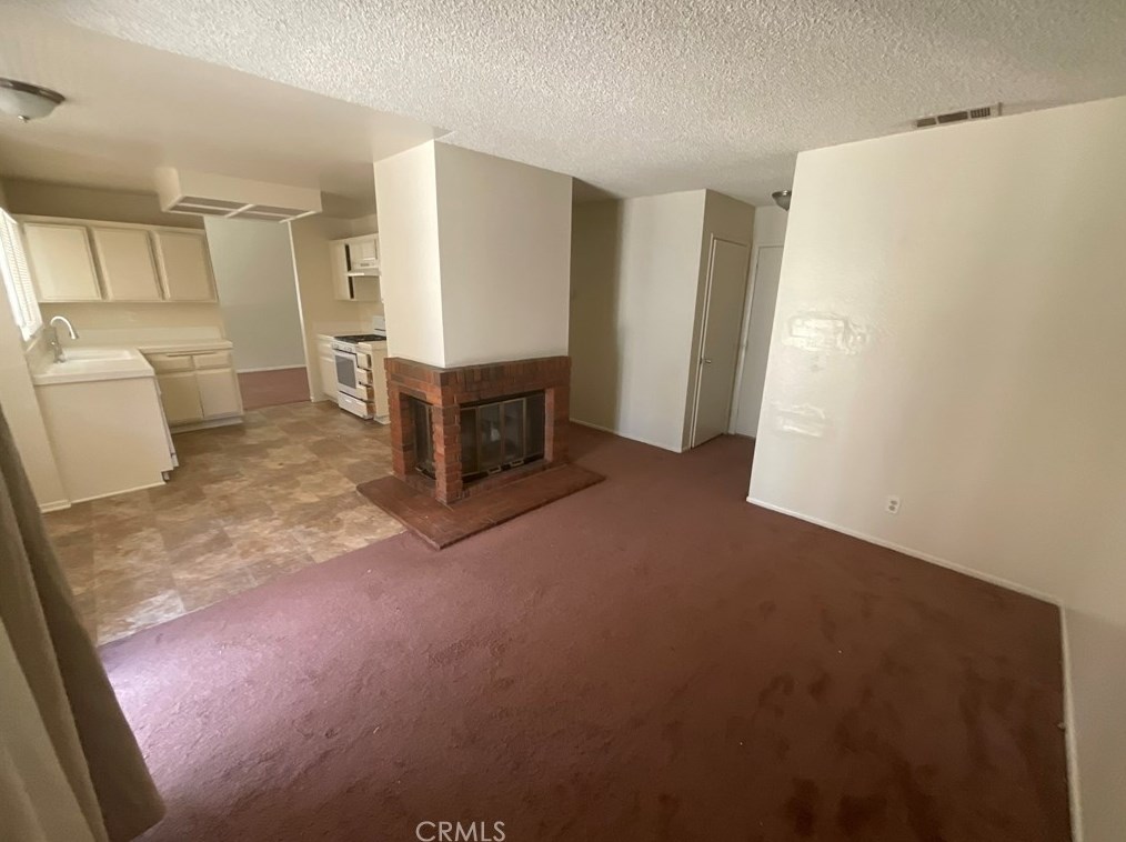 11885 Albion Way, Moreno Valley, CA 92557-6176