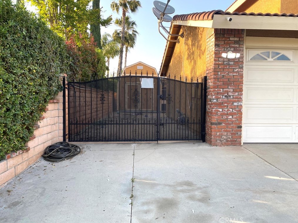 1145 Voltaire Dr, Riverside, CA 92506-5398
