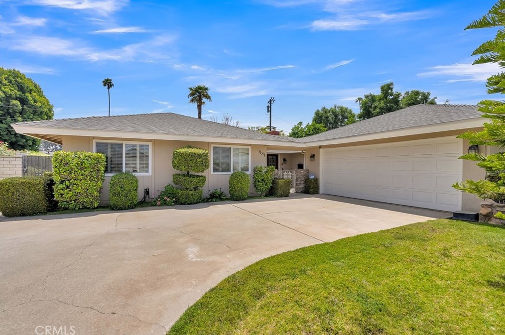 1184 Le Conte Dr, Riverside, CA 92507-5930