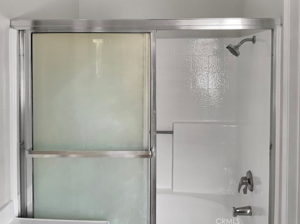 10057 Zinfandel Ln, Riverside CA  92509-2516 exterior